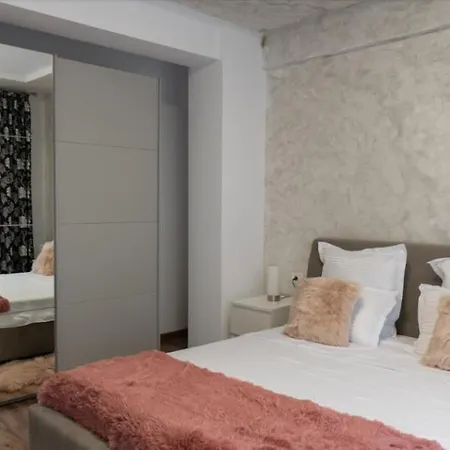 아파트 Beach Land Residence Năvodari